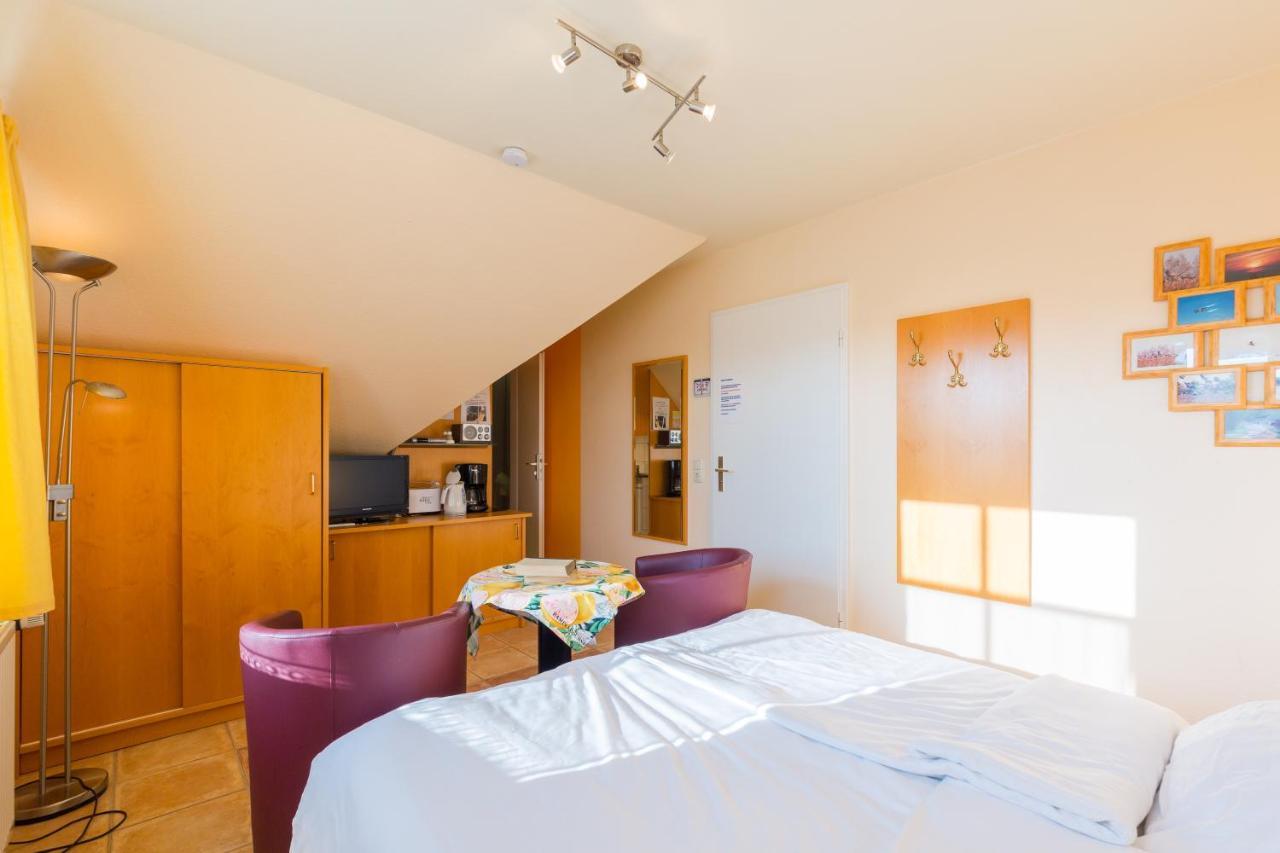 Der Suedschwede ... Dein Gaestehaus Mitten In Zingst Und Nah Zum Strand Экстерьер фото